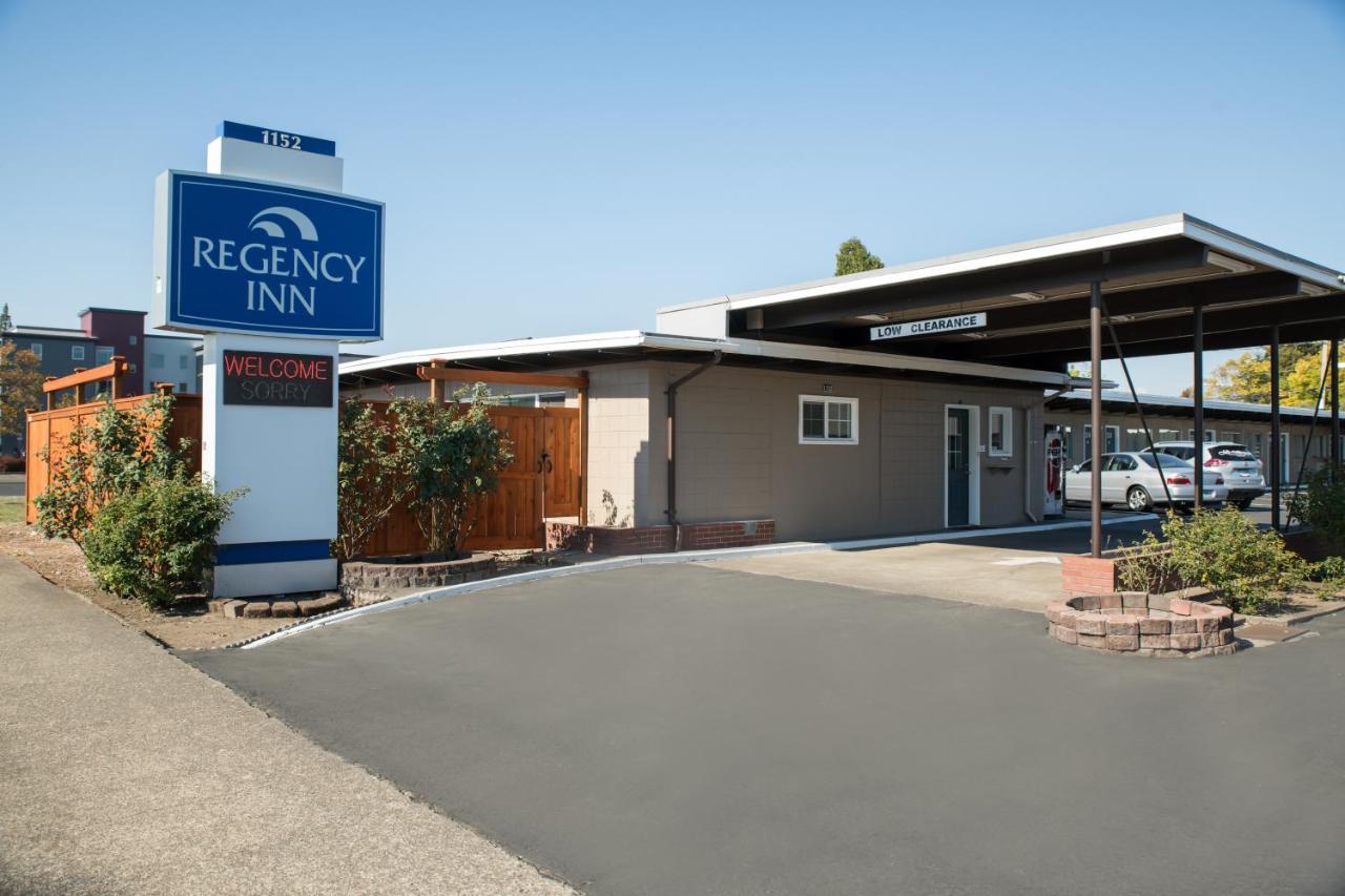 Regency Inn Springfield Ngoại thất bức ảnh